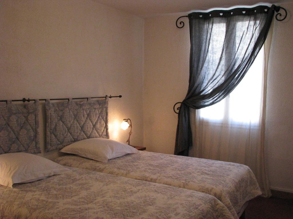 Bed and Breakfast Le Clos Du Rempart Avignon Zimmer foto