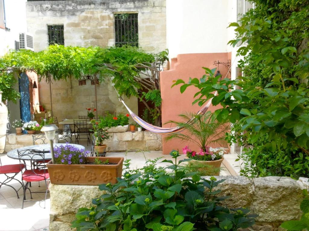 Bed and Breakfast Le Clos Du Rempart Avignon Exterior foto