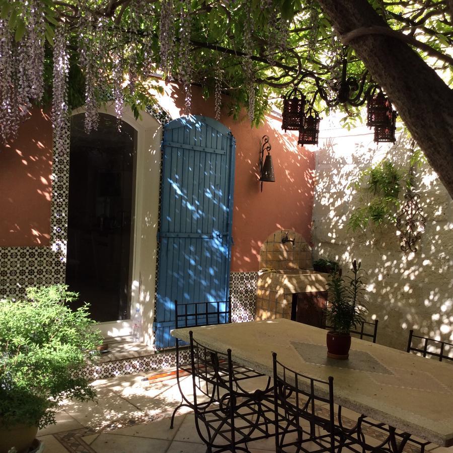 Bed and Breakfast Le Clos Du Rempart Avignon Exterior foto